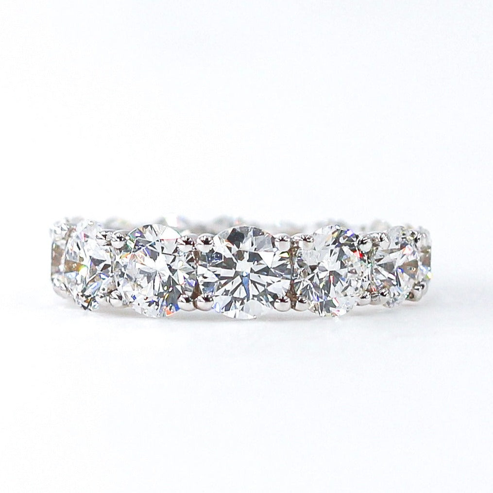 Full Eternity Ring with diamond