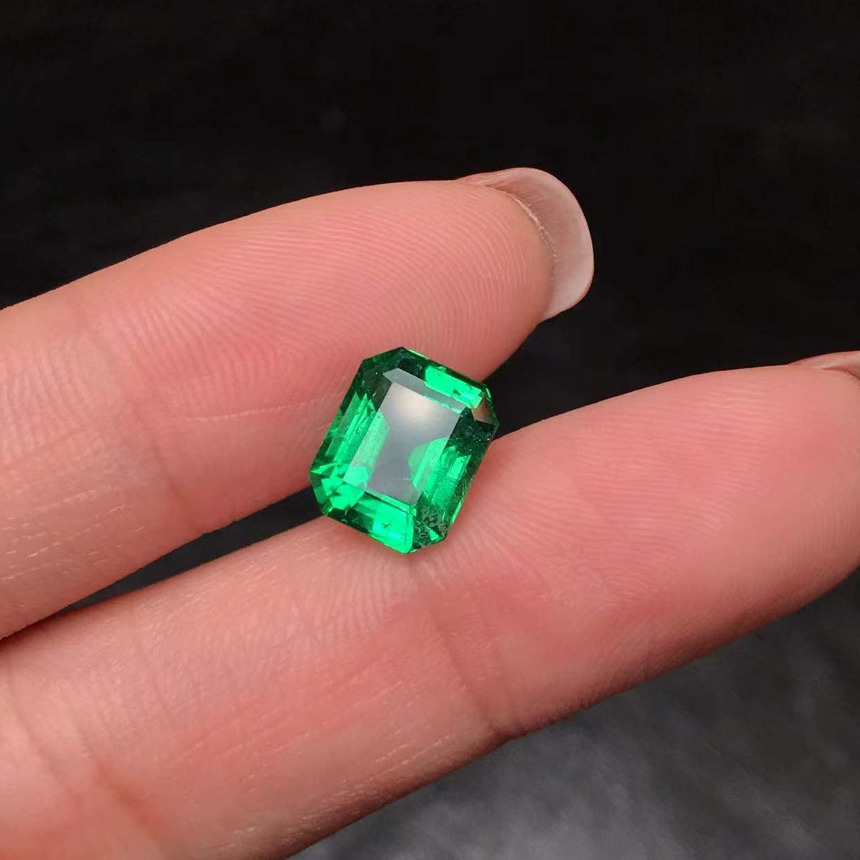 2.04ct Vivid Green Zambia Emerald - EMVG07 - Jenny Bay-澳洲宝石 
