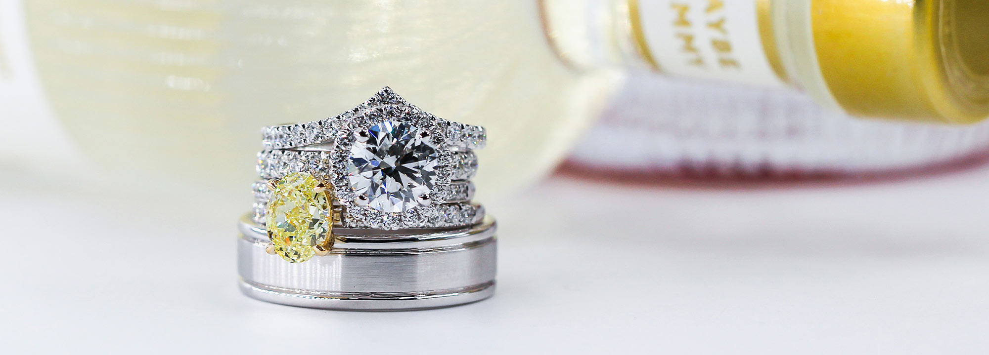 diamonds rings in australian for happy wedding anniversary